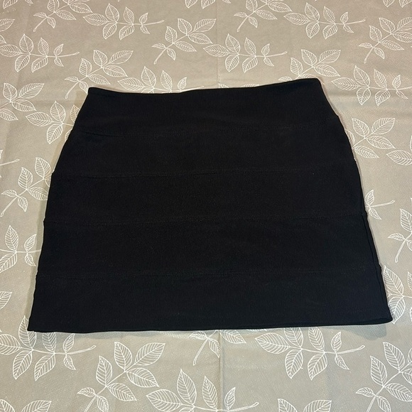 Seductions Dresses & Skirts - Ladies Seductions Mini Skirt.